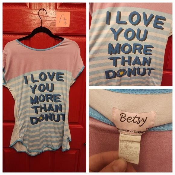 Betsy TShirt I love you more than donuts Medium - Picture 1 of 1